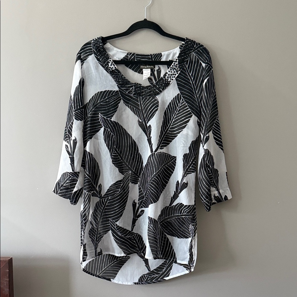 Tommy Bahama Black and White Graphic Swim Coverup